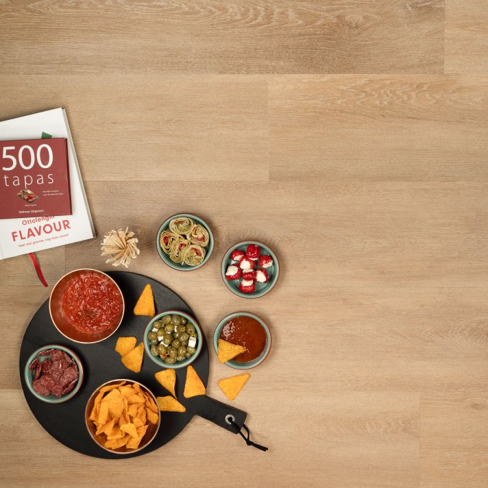 Douwes Dekker Ambitieus riante plak pvc - zoethout