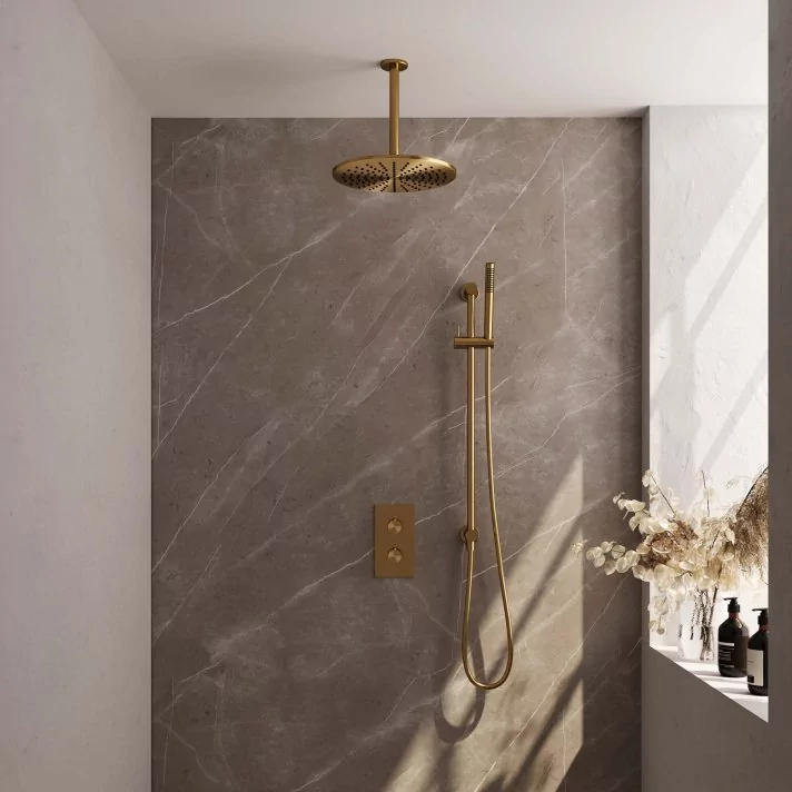 BRAUER Gold Carving thermostatische inbouw regendouche 3-weg omstelling SET 42 met 30 cm douchekop en plafondarm en staaf handdouche en doucheslang en geïntegreerde glijstang goud geborsteld PVD