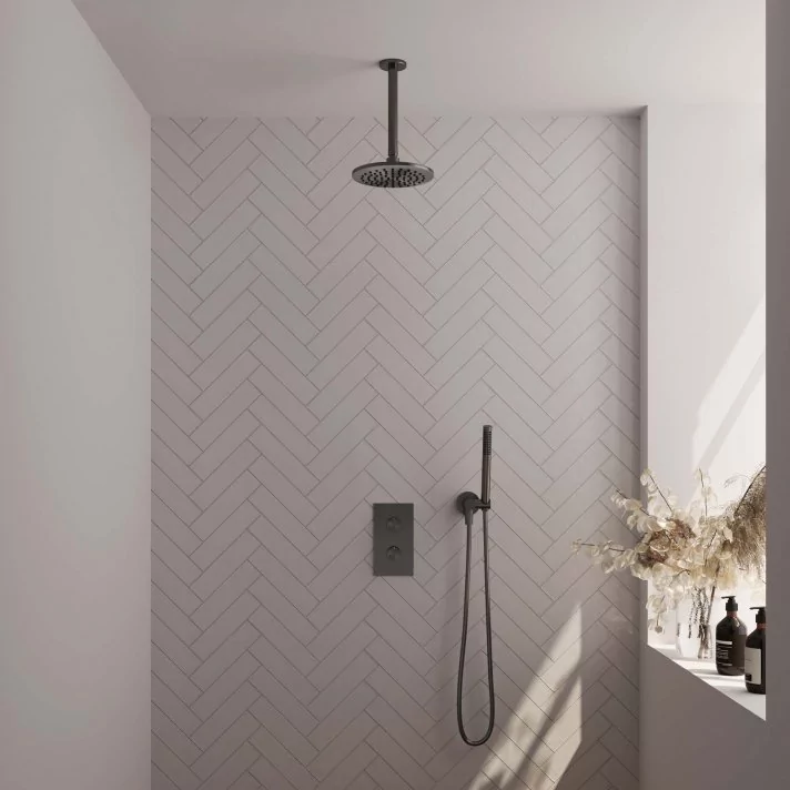 BRAUER Gunmetal Carving thermostatische inbouw regendouche 3-weg omstelling SET 29 met 20 cm douchekop en plafondarm en staaf handdouche en doucheslang en wandaansluitbocht gunmetal geborsteld PVD