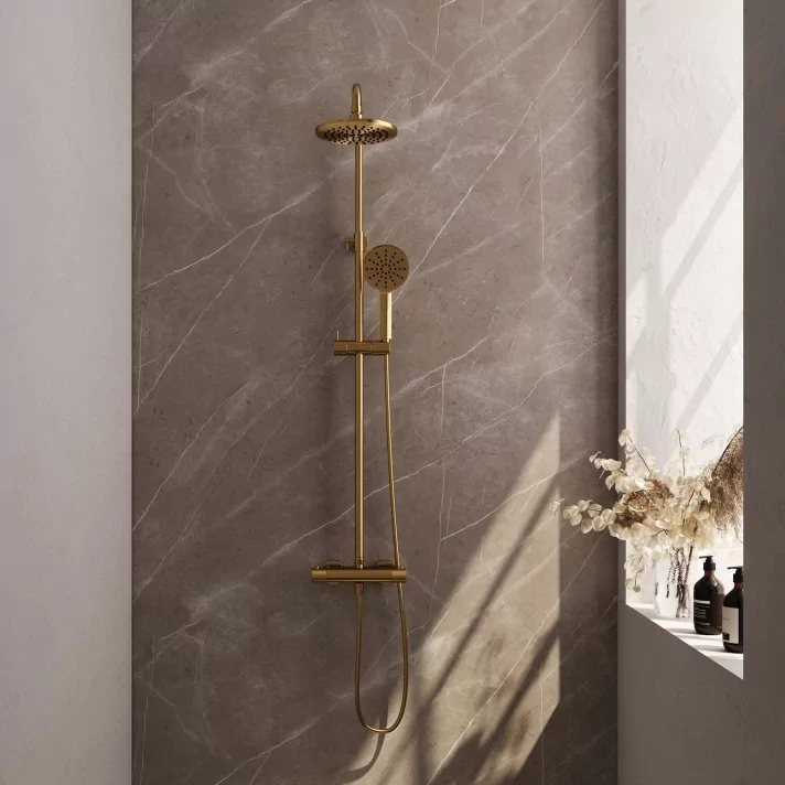 BRAUER Gold Carving opbouw thermostatische regendouche SET 02 met 20 cm douchekop en 3-standen handdouche en doucheslang goud geborsteld PVD
