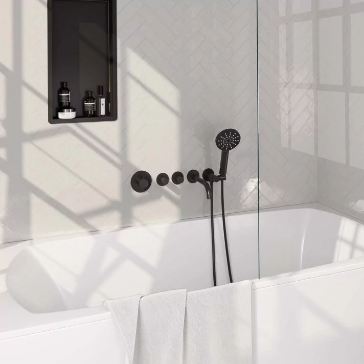 BRAUER Black Carving thermostatische inbouw badkraan SET 02 met uitloop en 3-standen handdouche en doucheslang en wandaansluitbocht mat zwart