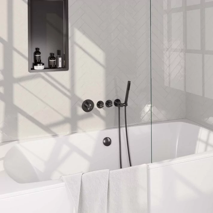 BRAUER Gunmetal Edition thermostatische inbouw badkraan SET 01 met badvulcombinatie en staaf handdouche en doucheslang en wandaansluitbocht gunmetal geborsteld PVD