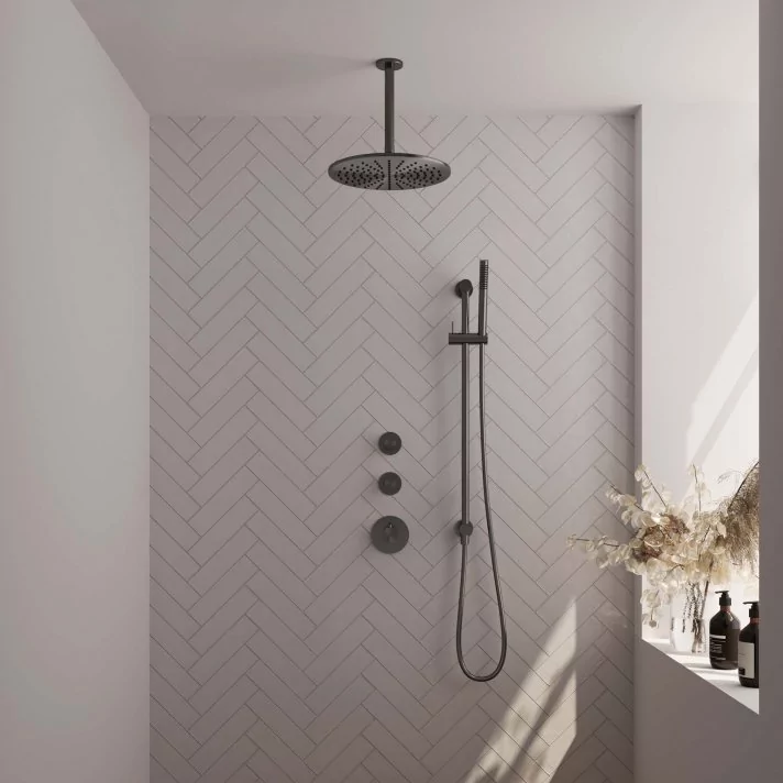 BRAUER Gunmetal Edition thermostatische inbouw regendouche SET 18 met 30 cm douchekop en plafondarm en staaf handdouche en doucheslang en geïntegreerde glijstang gunmetal geborsteld PVD