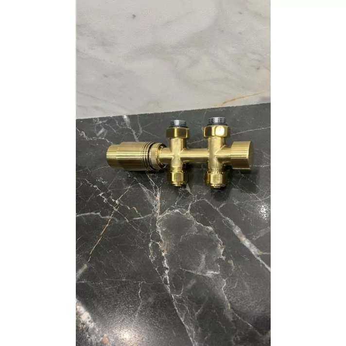 Gouden radiator aansluitset Recht voor radiatoren met onder aansluiting t.b.v 15 mm buis