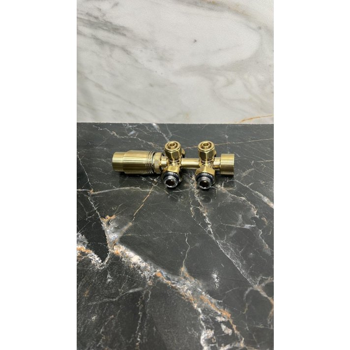 Gouden radiator aansluitset Haaks voor radiatoren met onder aansluiting t.b.v 15 mm buis